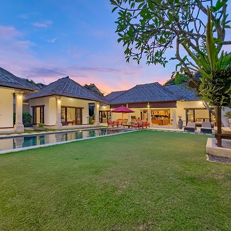 Villa Bugis Drupadi Seminyak Εξωτερικό φωτογραφία