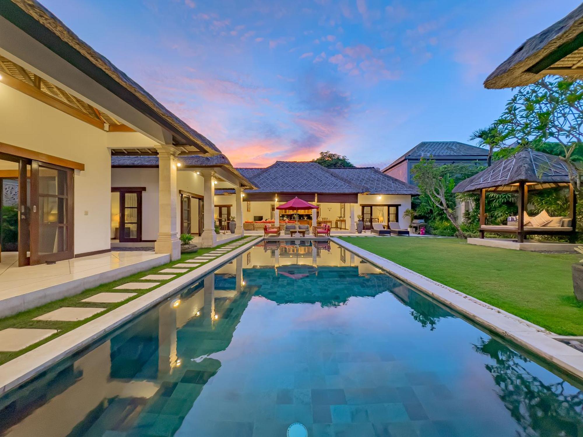 Villa Bugis Drupadi Seminyak Δωμάτιο φωτογραφία