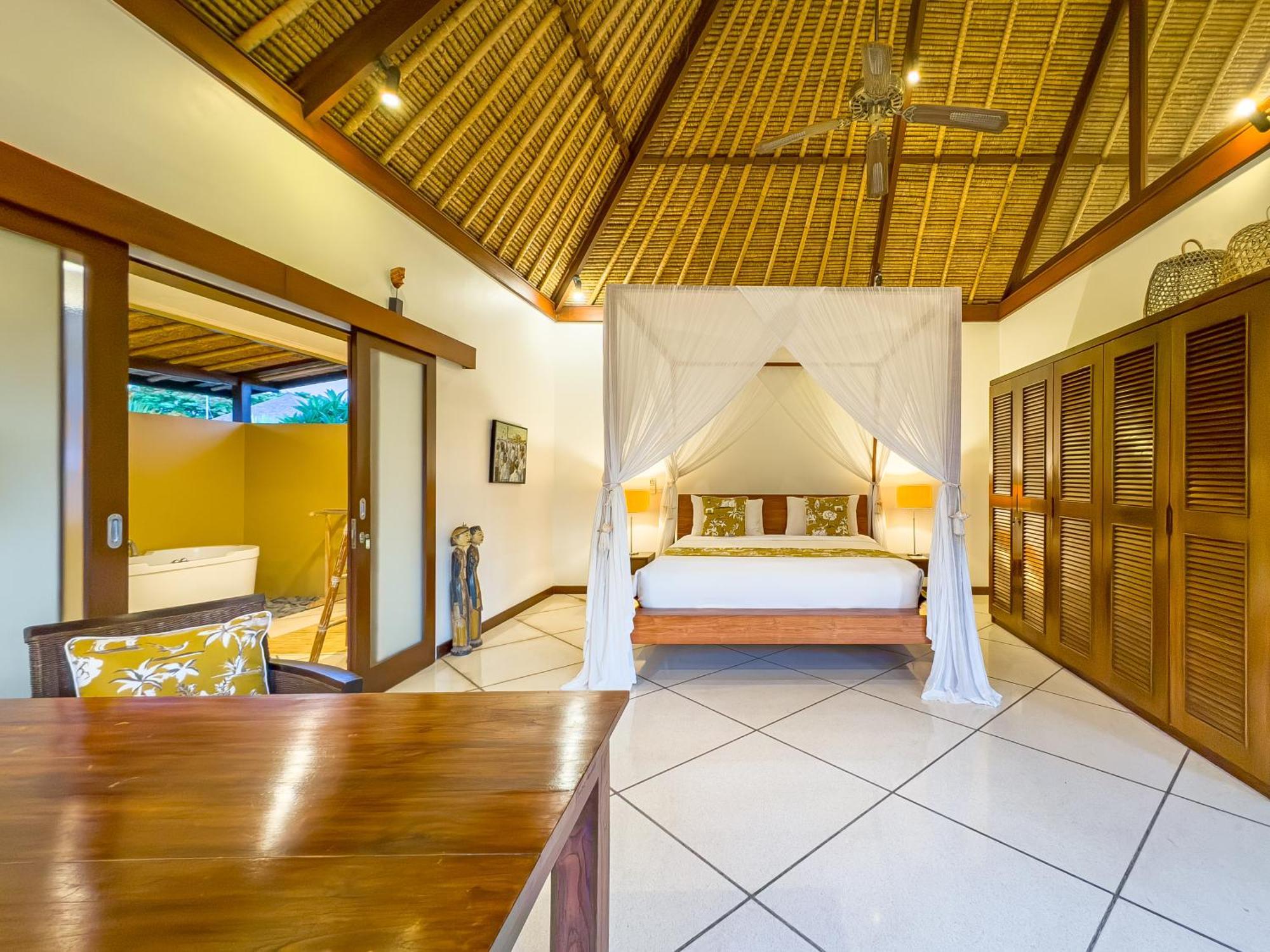 Villa Bugis Drupadi Seminyak Δωμάτιο φωτογραφία